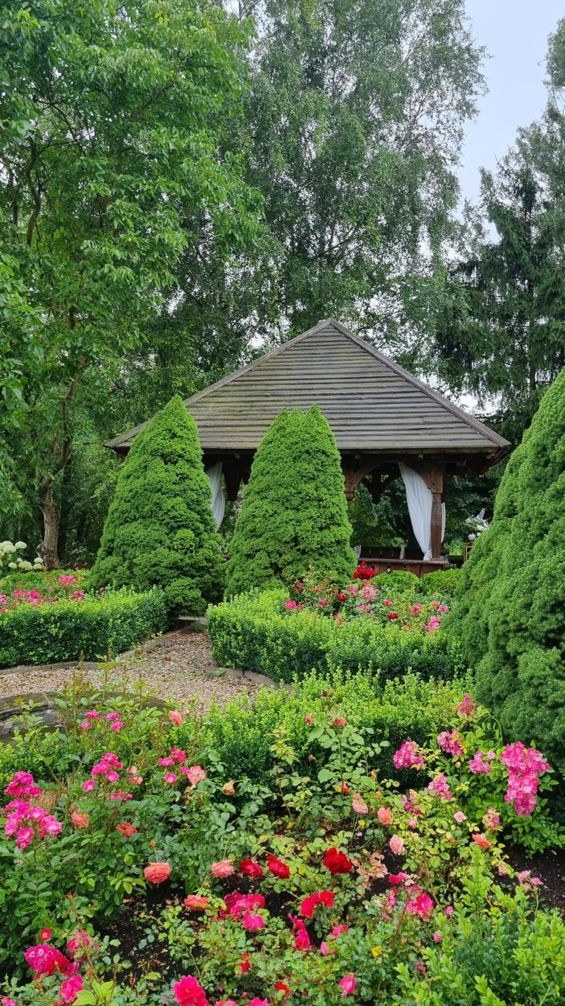 Bed and Breakfast Dwor Anna Цецежин Экстерьер фото