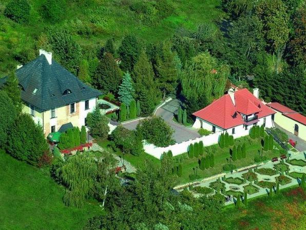 Bed and Breakfast Dwor Anna Цецежин Экстерьер фото