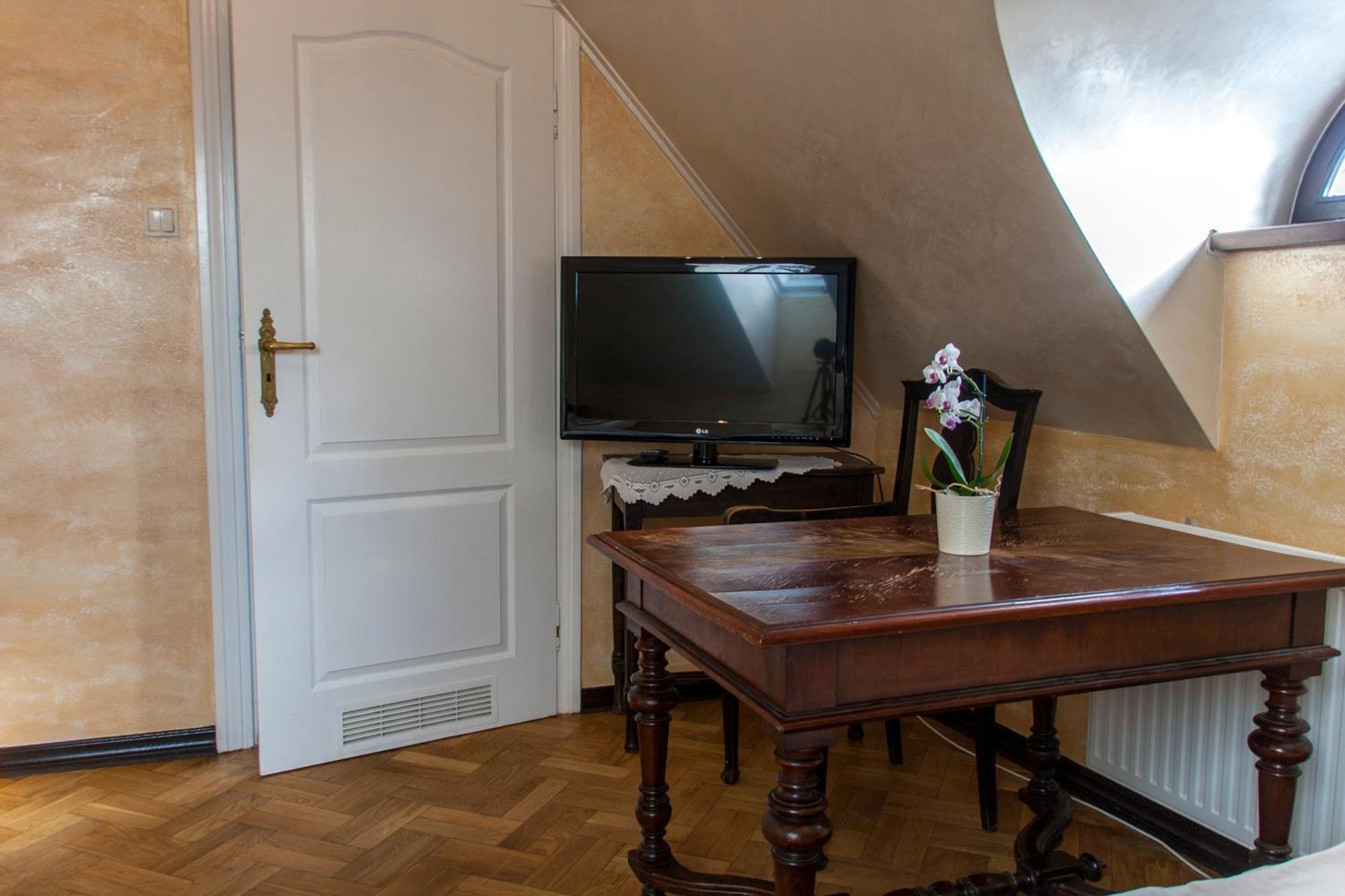 Bed and Breakfast Dwor Anna Цецежин Номер фото