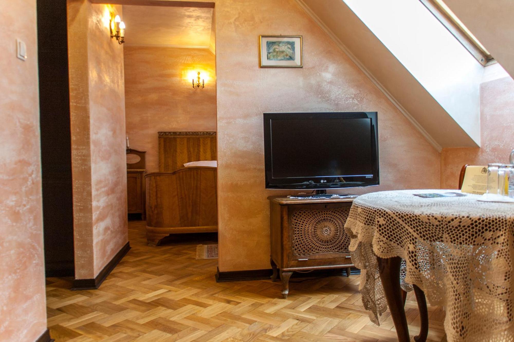 Bed and Breakfast Dwor Anna Цецежин Номер фото