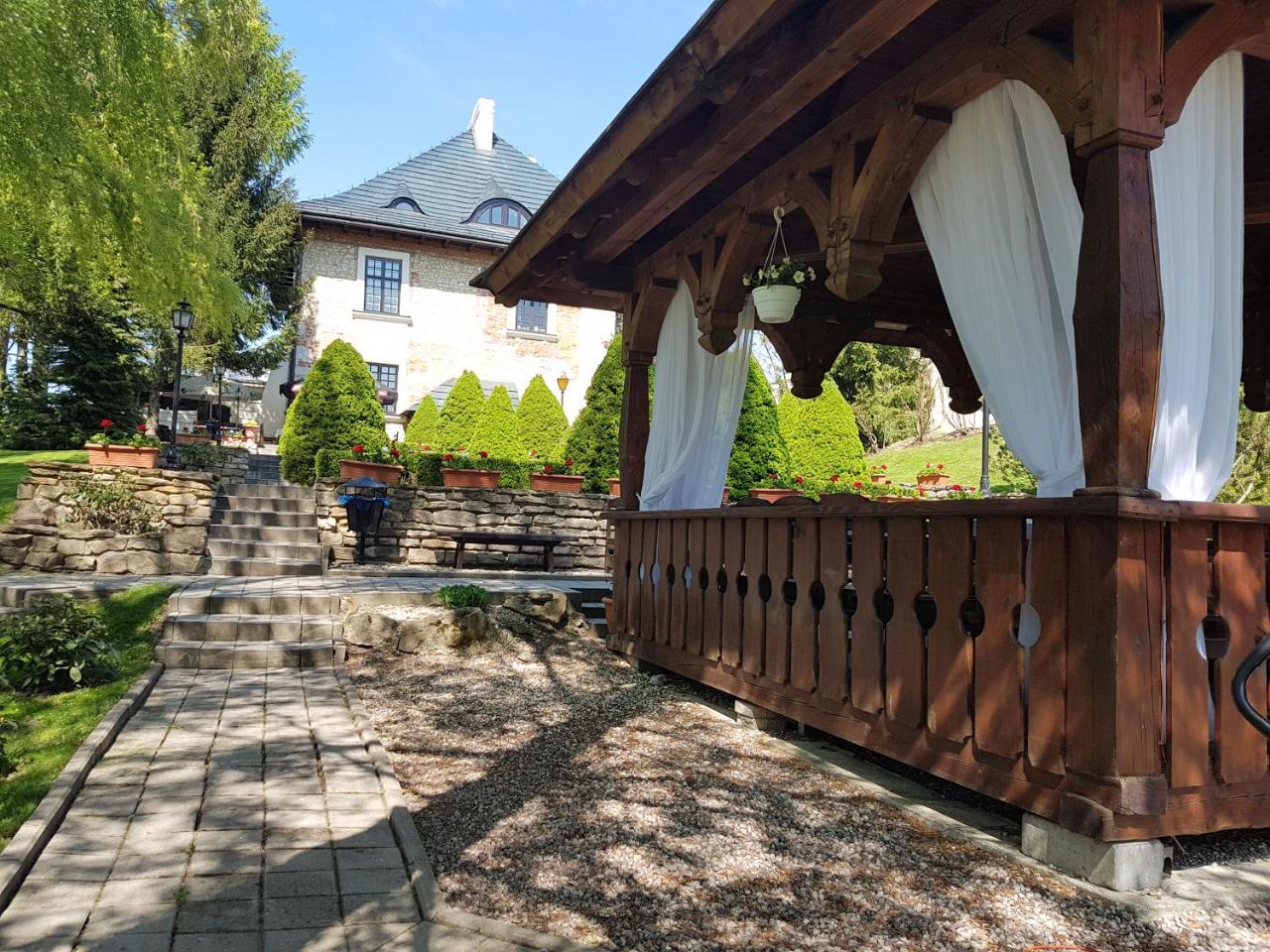 Bed and Breakfast Dwor Anna Цецежин Экстерьер фото